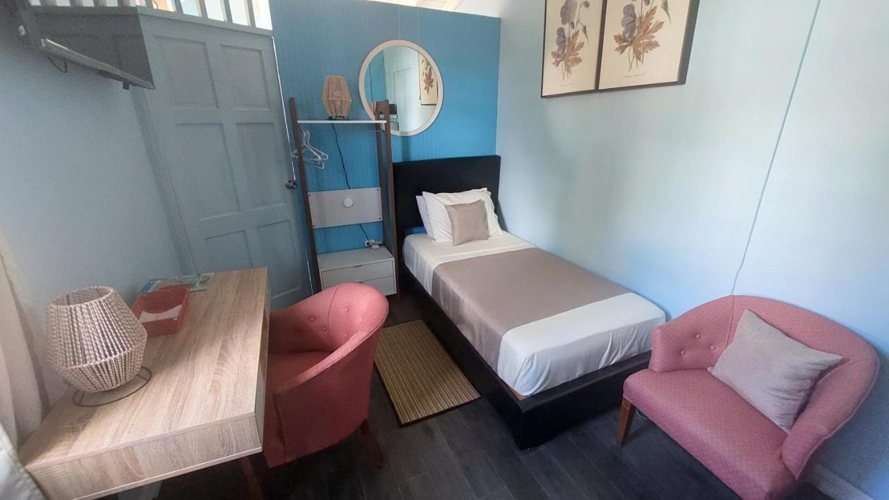 Carmen'S Cozy Studio Apartment บริดจ์ทาวน์ ภายนอก รูปภาพ