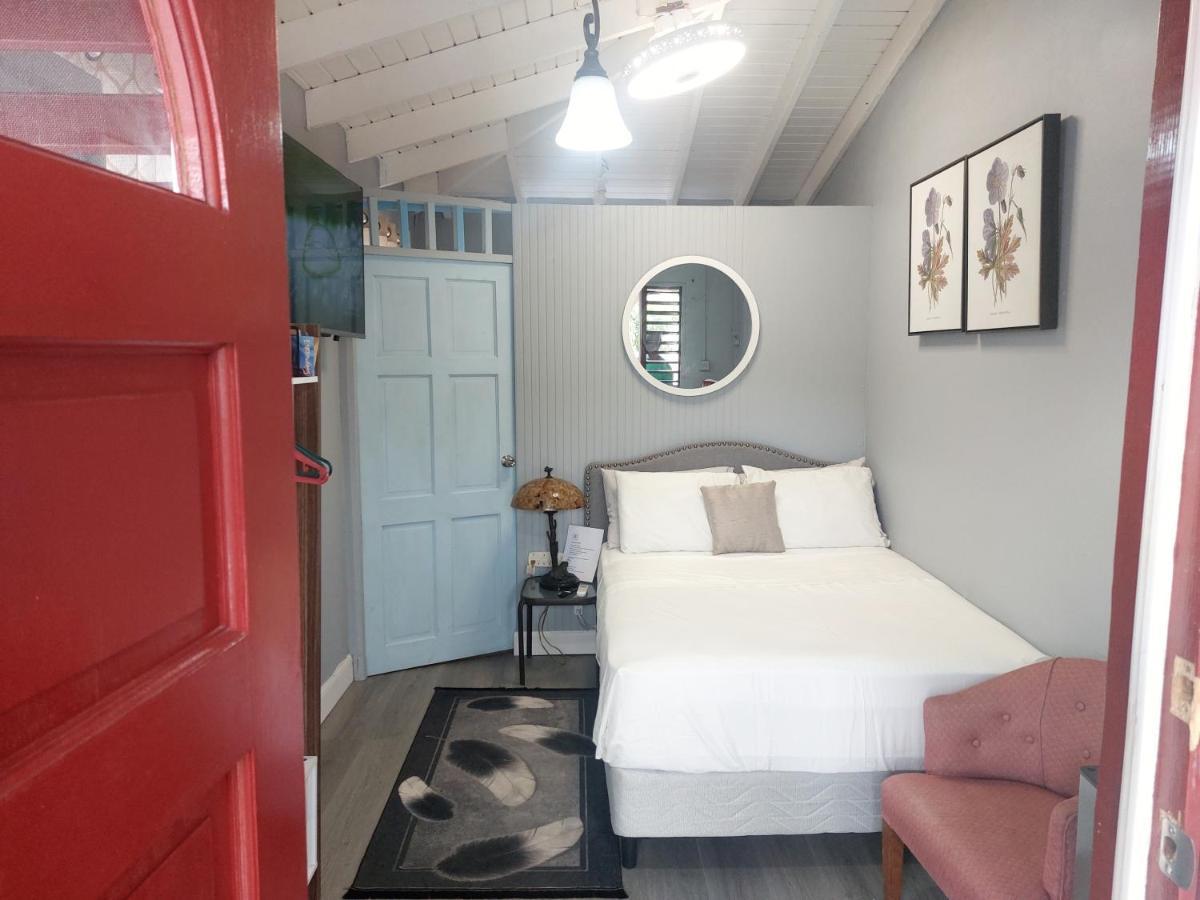 Carmen'S Cozy Studio Apartment บริดจ์ทาวน์ ภายนอก รูปภาพ